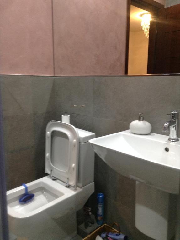 Apartment Sayat-Nova Jereván Szoba fotó